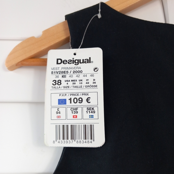 Desigual Black Fitted Dress Size 10 Embroidered Floral BNWT - Picture 11 of 15